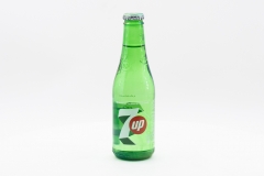 Напиток безалкогольный газированный 7 Up (Иордания)  250 мл стекло